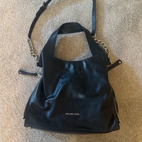 MK Handbag - Picture 8 of 8